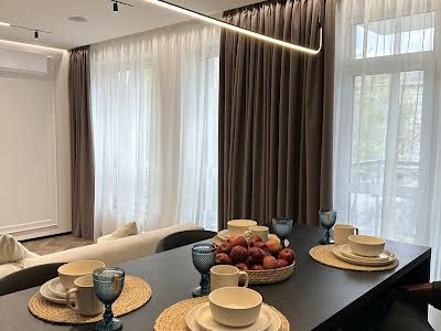квартира за адресою Пекарська вул., 30