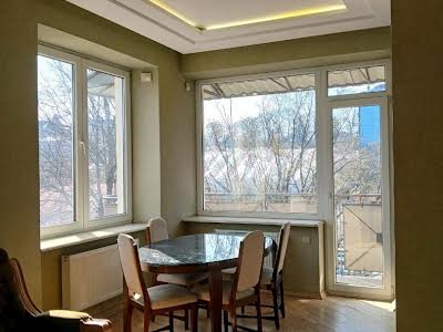 квартира за адресою Шота Руставелі вул., 1