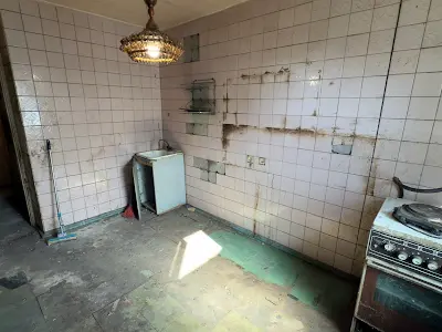 квартира по адресу Ревуцкого ул., 17-Б