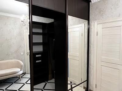 квартира за адресою Деміївська, 14