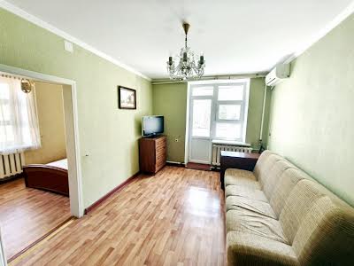 квартира за адресою Добровольців вул. (Маршала Говорова), 16