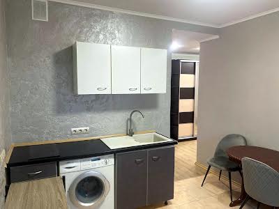 квартира за адресою Стеценка вул., 75д