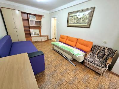 квартира за адресою Романа Ратушного вул. (Волгоградська), 39