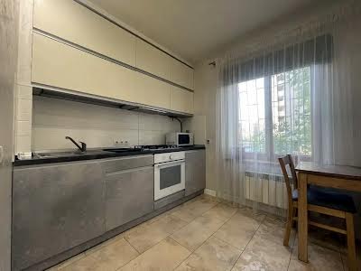 квартира за адресою Миколи Бажана просп., 5-Е