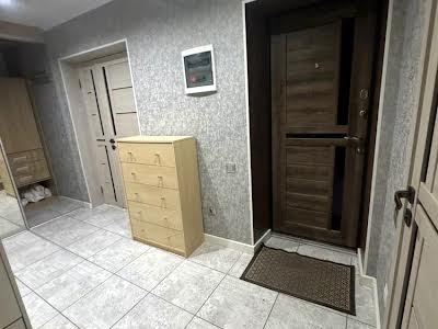 квартира за адресою Героїв просп., 12