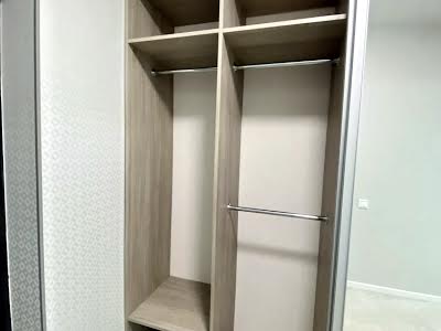 квартира за адресою Миколи Гулака вул., 4