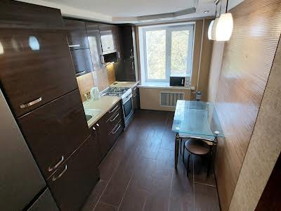 квартира по адресу Космонавтов ул., 68А
