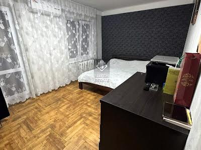 квартира за адресою Деповська вул., 83