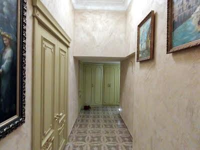 квартира за адресою Михайлівська вул., 24В