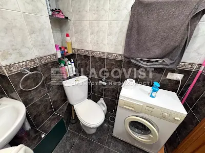 квартира за адресою Дніпровська набережна вул., 3