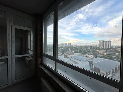 квартира за адресою Причальна вул., 12