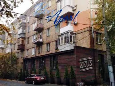 квартира за адресою Івана Світличного вул. (Петровського), 6