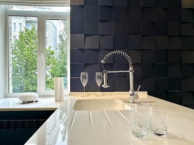 квартира за адресою Шота Руставелі вул., 36