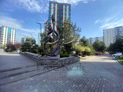 квартира по адресу Героев Небесной Сотни просп., 16/10