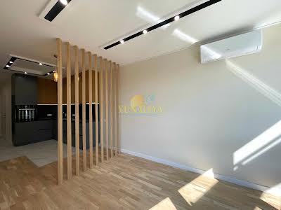 квартира за адресою Голосіївський просп. (40-річчя Жовтня), 76