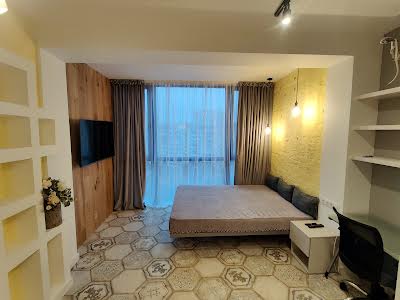 квартира за адресою Набережна вул., 8д
