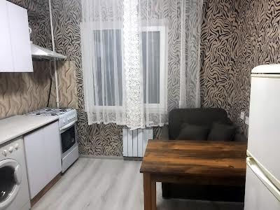 квартира за адресою Празька вул., 25/2