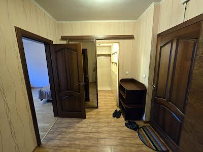 квартира за адресою Осіння вул., 33