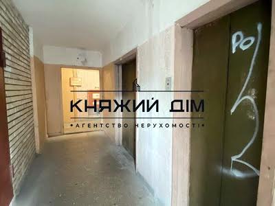 квартира за адресою Лариси Руденко вул., 13
