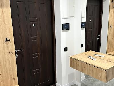 квартира за адресою Івана Величковського вул., 9