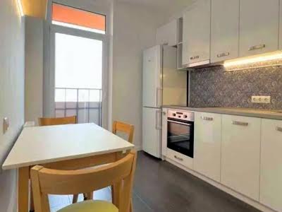 квартира за адресою Богатирська вул., 6а