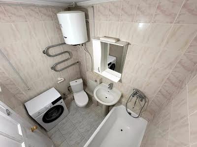 квартира за адресою Почайнинська вул., 62