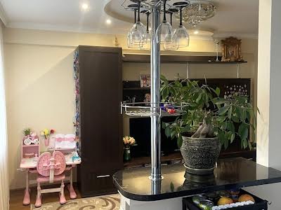 квартира за адресою Данила Галицького бульв., 20