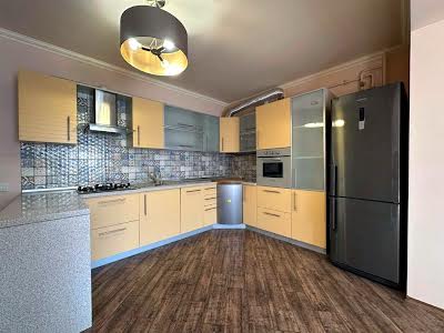 квартира по адресу Стрыйская ул., 292