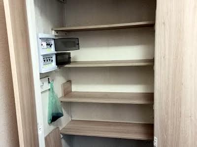 квартира по адресу Салютная ул., 42/46