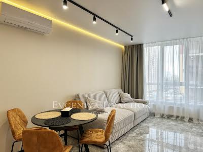 квартира за адресою Генерала Грекова вул., 4