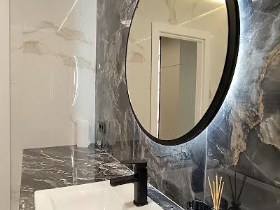 квартира за адресою Крайківського, 48