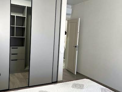 квартира за адресою Дніпровська набережна вул., 18
