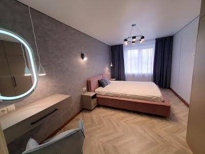 квартира за адресою Леся Курбаса вул., 10