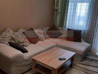 квартира за адресою Євгена Коновальця вул. (Щорса), 36б