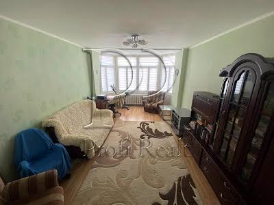 квартира за адресою Верховинна вул., 91