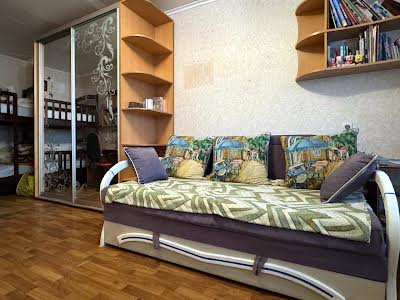 квартира по адресу Калиновая ул., 82-Б