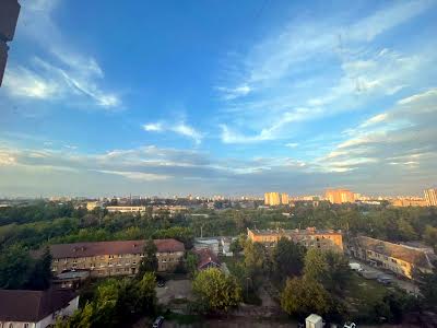 квартира за адресою Сім'ї Стешенків вул. (Тимофія Строкача), 3