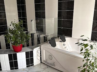 комерційна за адресою Золотой берег, 4 А