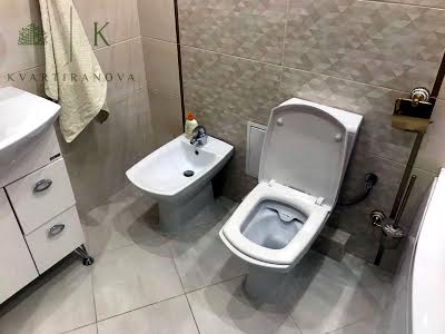 квартира по адресу Пулюя І., 40