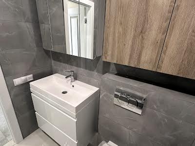 квартира за адресою Михайла Максимовича вул. (Онуфрія Трутенка), 32-Б