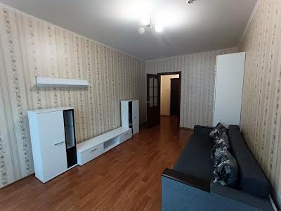 квартира за адресою Софії Русової вул., 3