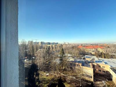 квартира за адресою академіка Сахарова, 10