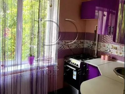 квартира за адресою Новомостицька вул., 8