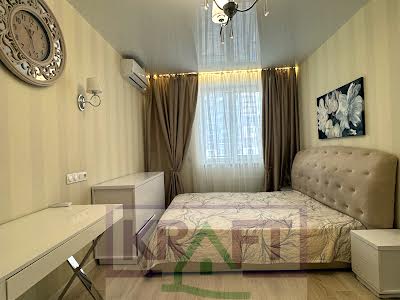 квартира за адресою Ньютона вул., 98