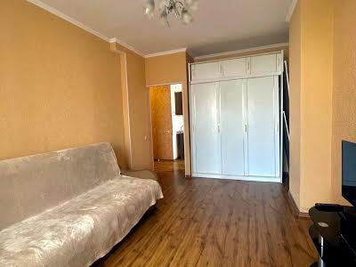 квартира за адресою Небесної Сотні просп. (Маршала Жукова), 7