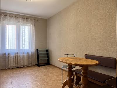квартира за адресою Урлівська вул., 15
