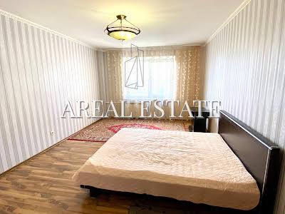 квартира за адресою Святошинська пл., 1