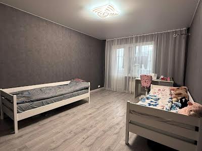 квартира по адресу Героев Днепра ул., 42-А