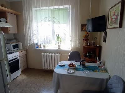 квартира за адресою Соснова вул., 10