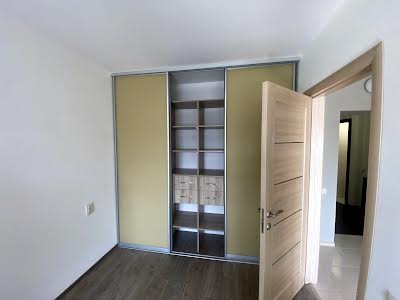 квартира за адресою Сергія Москаленка вул. (Красовського), 12